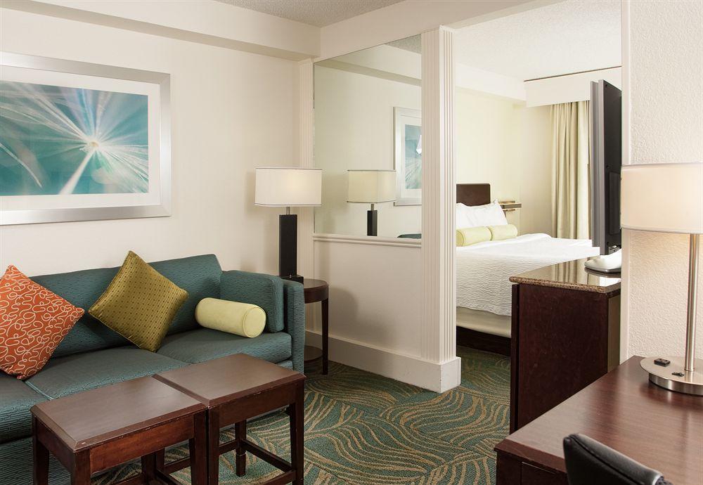 สปริงฮิลล์ สวีท ฟอร์ต ลอเดอร์เดล แอร์พอร์ต แอนด์ ครูซพอร์ต Hotel ดาเนียบีช ภายนอก รูปภาพ