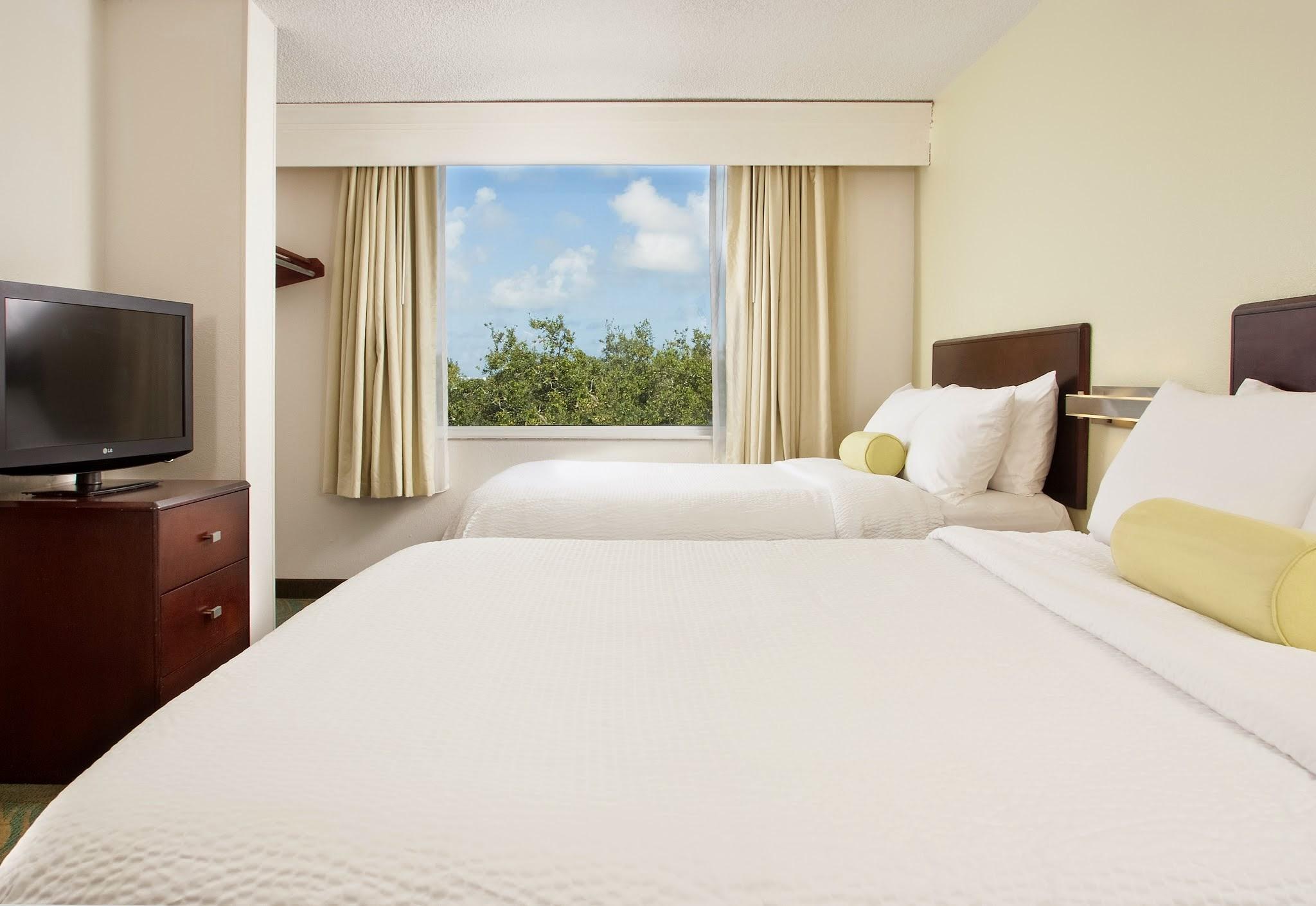 สปริงฮิลล์ สวีท ฟอร์ต ลอเดอร์เดล แอร์พอร์ต แอนด์ ครูซพอร์ต Hotel ดาเนียบีช ภายนอก รูปภาพ