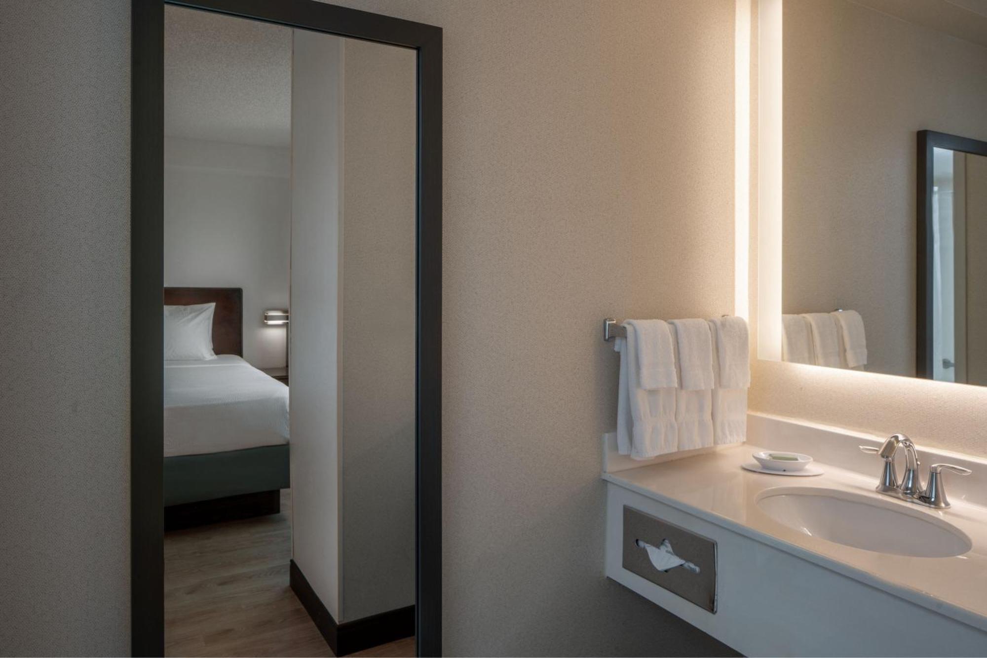 สปริงฮิลล์ สวีท ฟอร์ต ลอเดอร์เดล แอร์พอร์ต แอนด์ ครูซพอร์ต Hotel ดาเนียบีช ภายนอก รูปภาพ