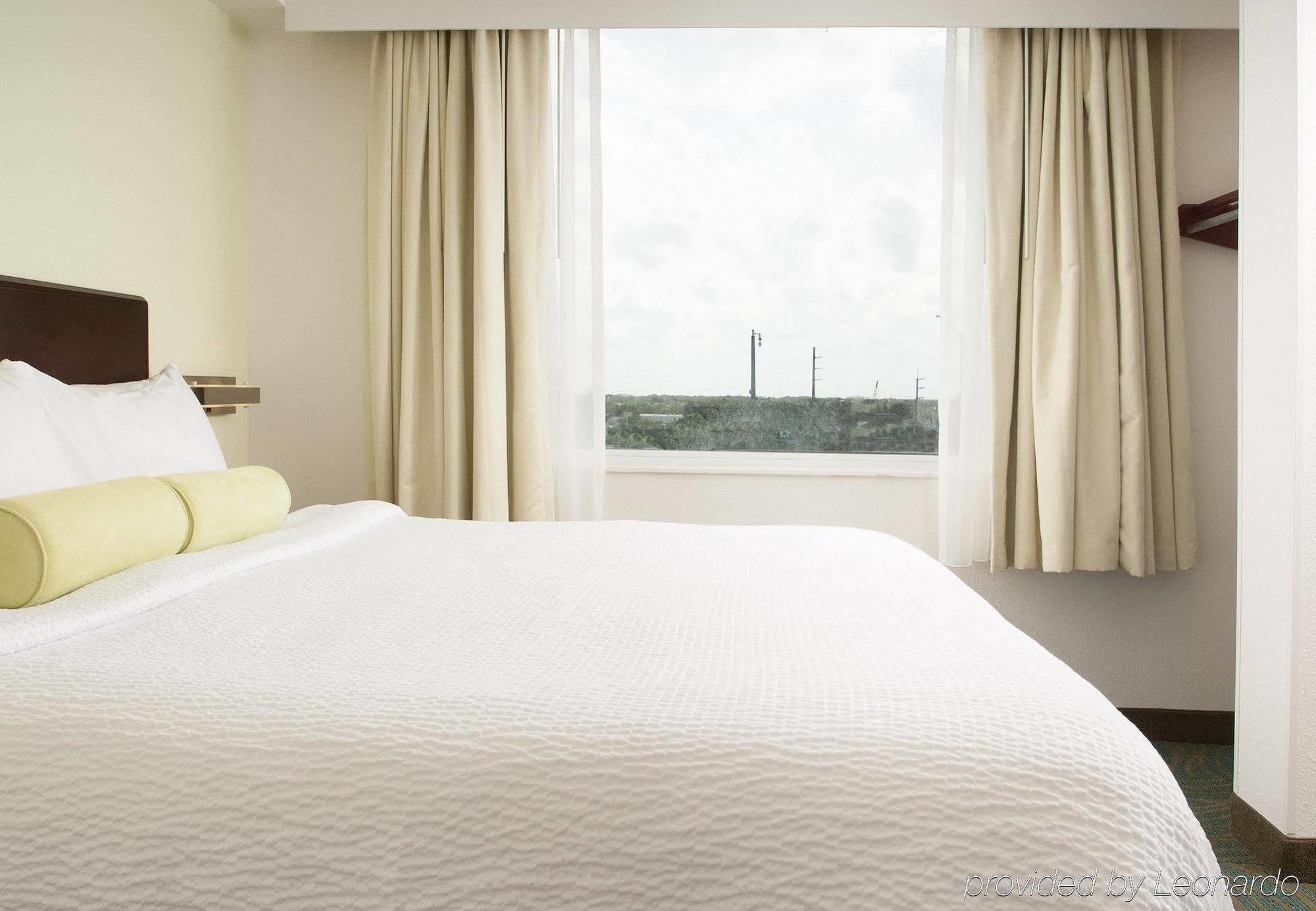 สปริงฮิลล์ สวีท ฟอร์ต ลอเดอร์เดล แอร์พอร์ต แอนด์ ครูซพอร์ต Hotel ดาเนียบีช ภายนอก รูปภาพ